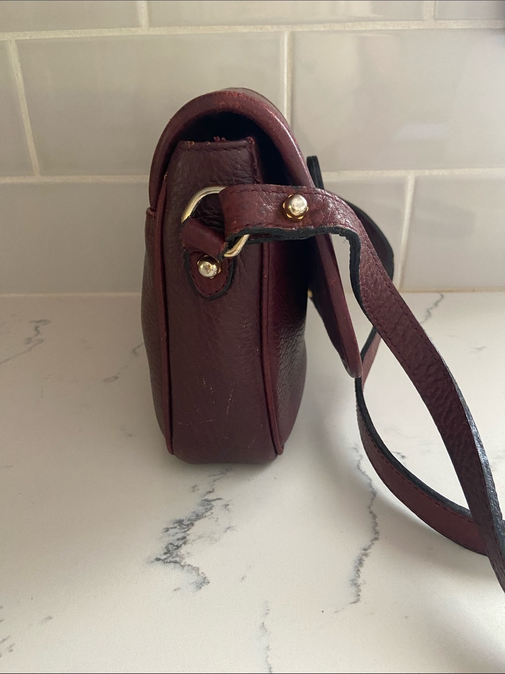 Vintage Etienne Aigner Burgundy Leather Crossbody Bag Horsebit Medallion Purse - Picture 11 of 16